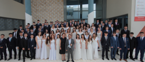 Σε κλίμα συγκίνησης πραγματοποιήθηκε η φετινή Τελετή Αποφοίτησης των μαθητών της Γ΄ Λυκείου των Εκπαιδευτηρίων, στις εγκαταστάσεις του Γυμνασίου - Λυκείου.